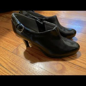 Life stride soft system shoes women’s US size 5.5